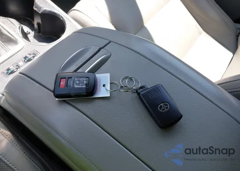 2017 Toyota Highlander Limited/Ltd Platinum from USA, damaged, VIN 5TDYZRFH5HS211505